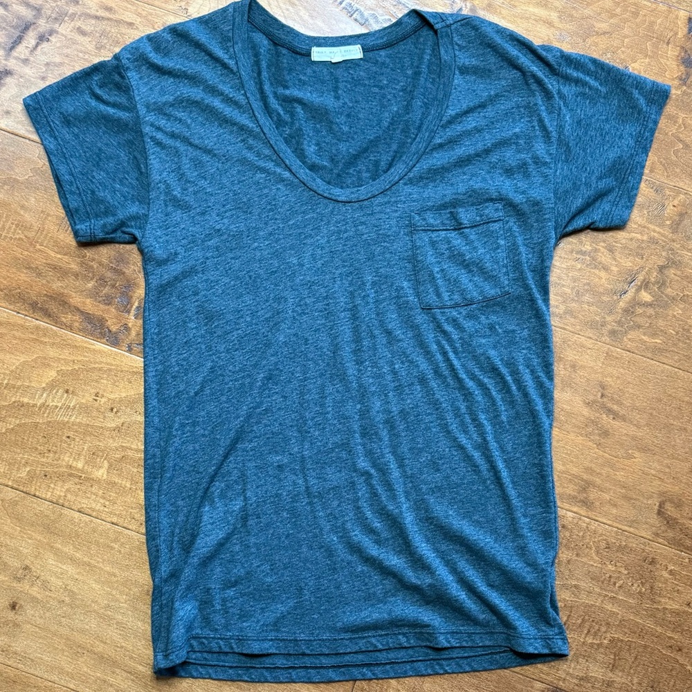 Truly Madly Deeply Forest Green Heathered Pocket Tee XS Soft Basic